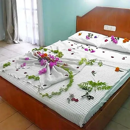 Ares Hotel