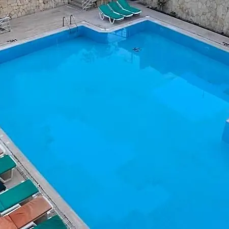 Hotel Ares 3*